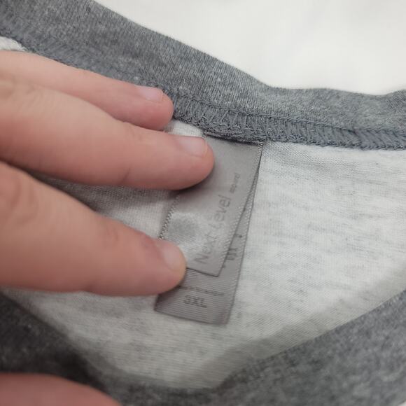 Ive Got Friends In Low Places Crew Neck Short Sleeve T Shirt Mens Size 3XL Gray - Picture 3 of 8